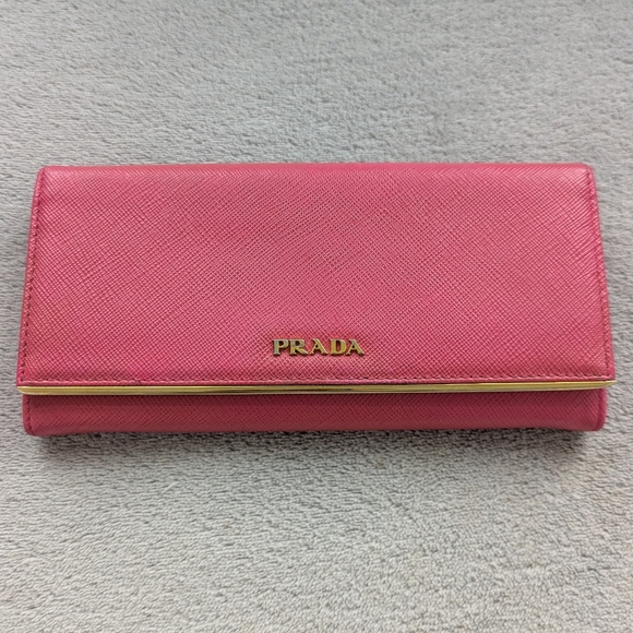 Pink Prada long wallet with gold bar - Picture 3 of 16